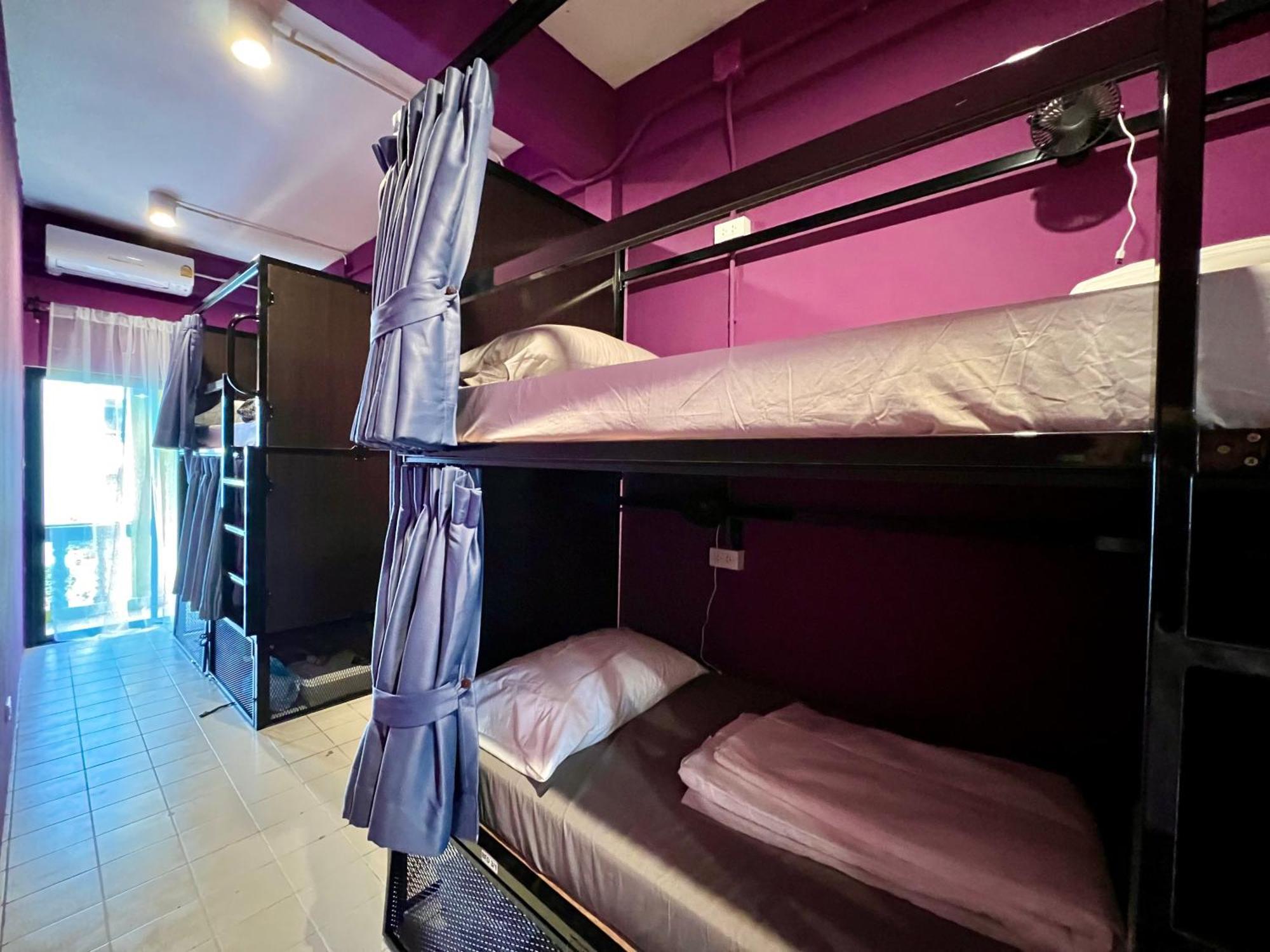 Auberge de jeunesse El Biografo à Bangkok Extérieur photo